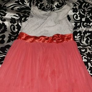 Girls dress
